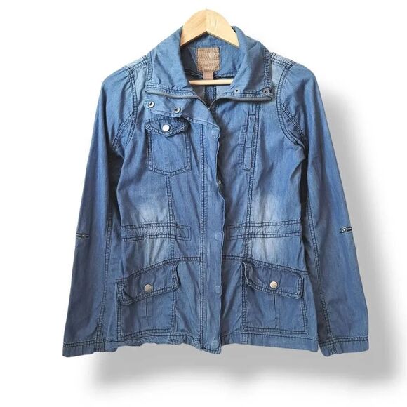 Full Tilt Army Utility Lightweight Denim Roll Tab Jacket in Medium Wash Size S - Picture 1 of 8